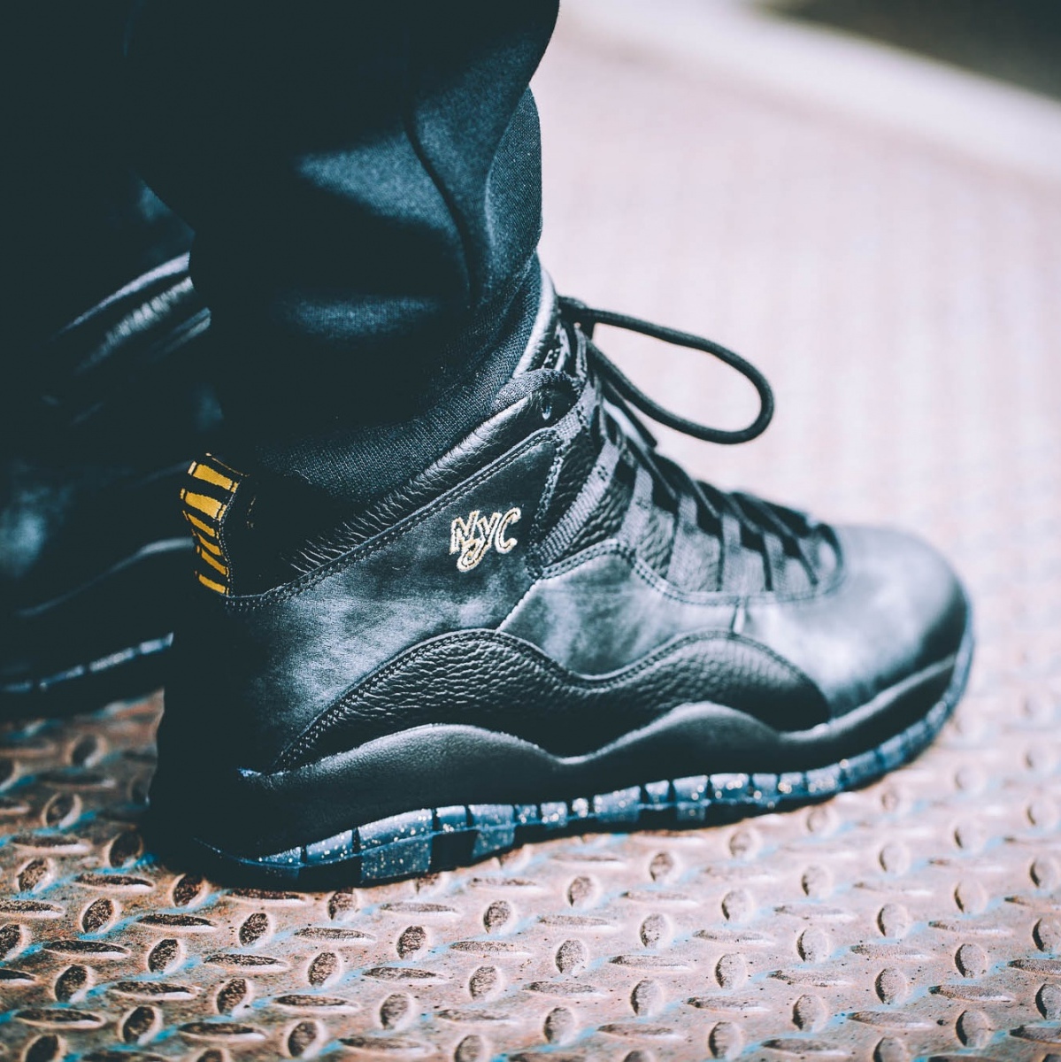 Air Jordan Retro 10 NYC Nin 012 black dark grey metalic gold