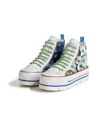 Añadir a la cesta Desigual High-Top Sneakers "Embroidered Flowers" Desigual High-Top Sneakers "Embroidered Flowers"