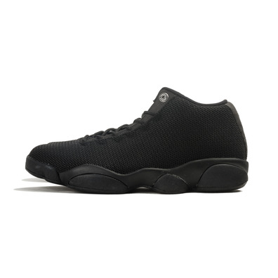 Jordan Horizon Low "Triple Black" (010)