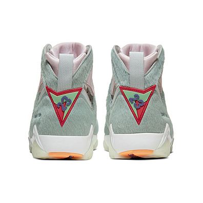 Air Jordan 7 Retro SE "Hare 2.0 Bugs Bunny"