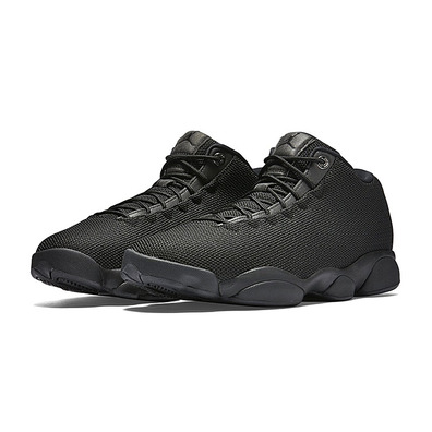 Jordan Horizon Low "Triple Black" (010)