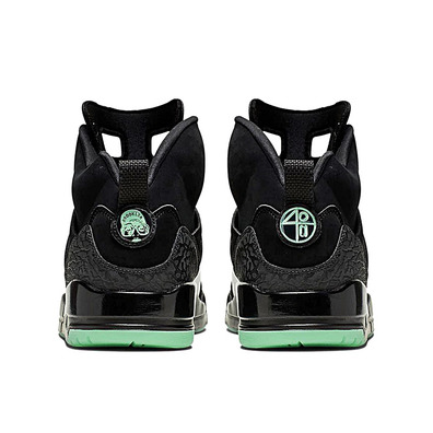 Jordan Spizike "White Green Glow"