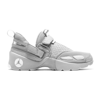 Jordan Trunner LX "Light Grey" (003)