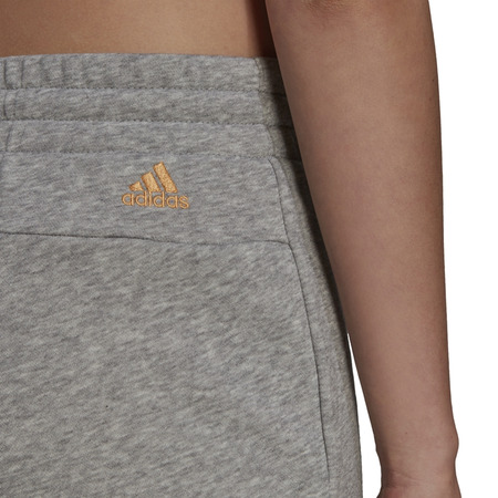 Adidas Essentials Slim Logo Short