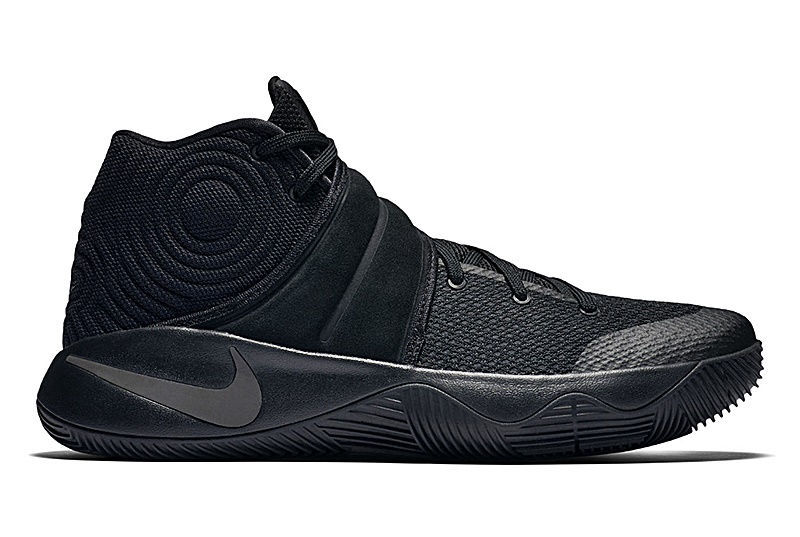 Kyrie 2 GS Le Noir 008 black reflect silver volt