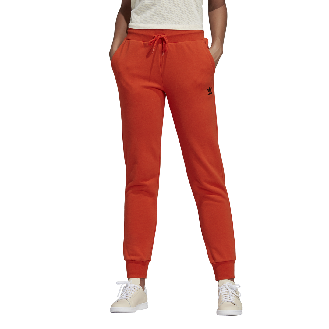 Adidas chino hotsell joggers rojo